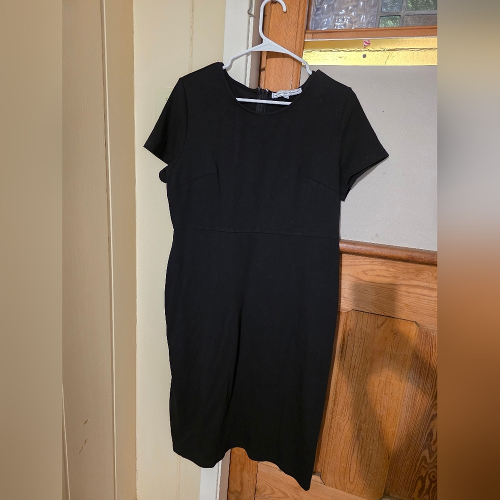 Main Street Exchange Spencer Pointe Black Midi Dress - XL